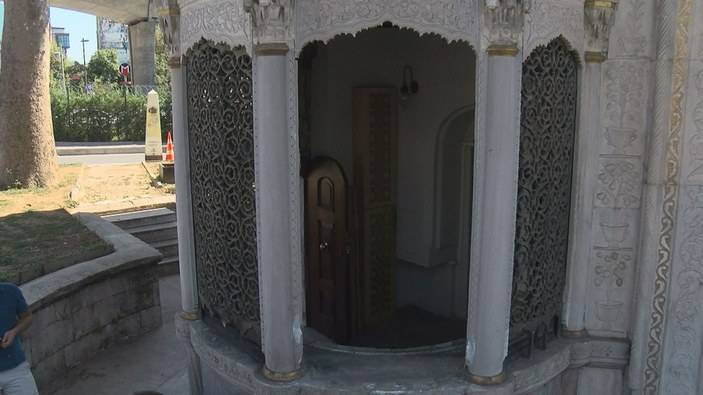 Binlerce İstanbullu her gün önünden geçiyor! İşte Saliha Sultan Çeşmesi’nin ilginç hikayesi - Resim: 18